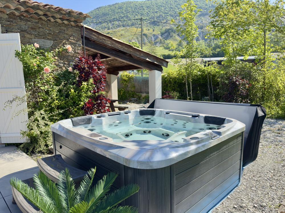 Installation de spa DoctoSpa n°13